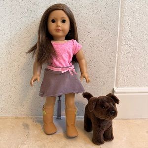 Truly Me American Girl Doll (brown hair & eyes) with extra clothes & accessories